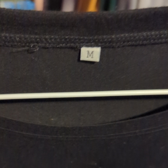 Black Skeleton Cat Graphic Tee - Picture 2 of 2